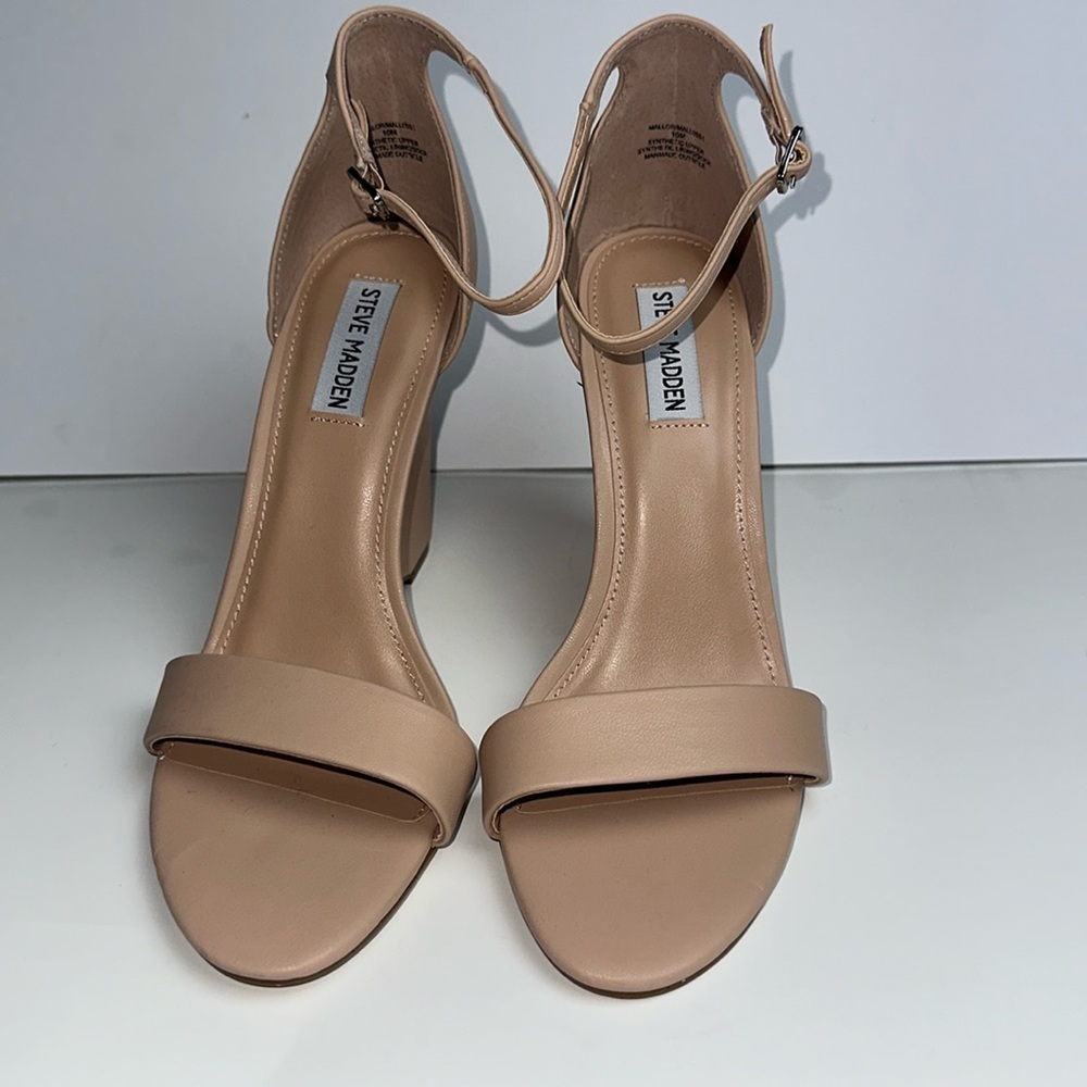 Steve Madden Women's Mallor Wedge Sandal